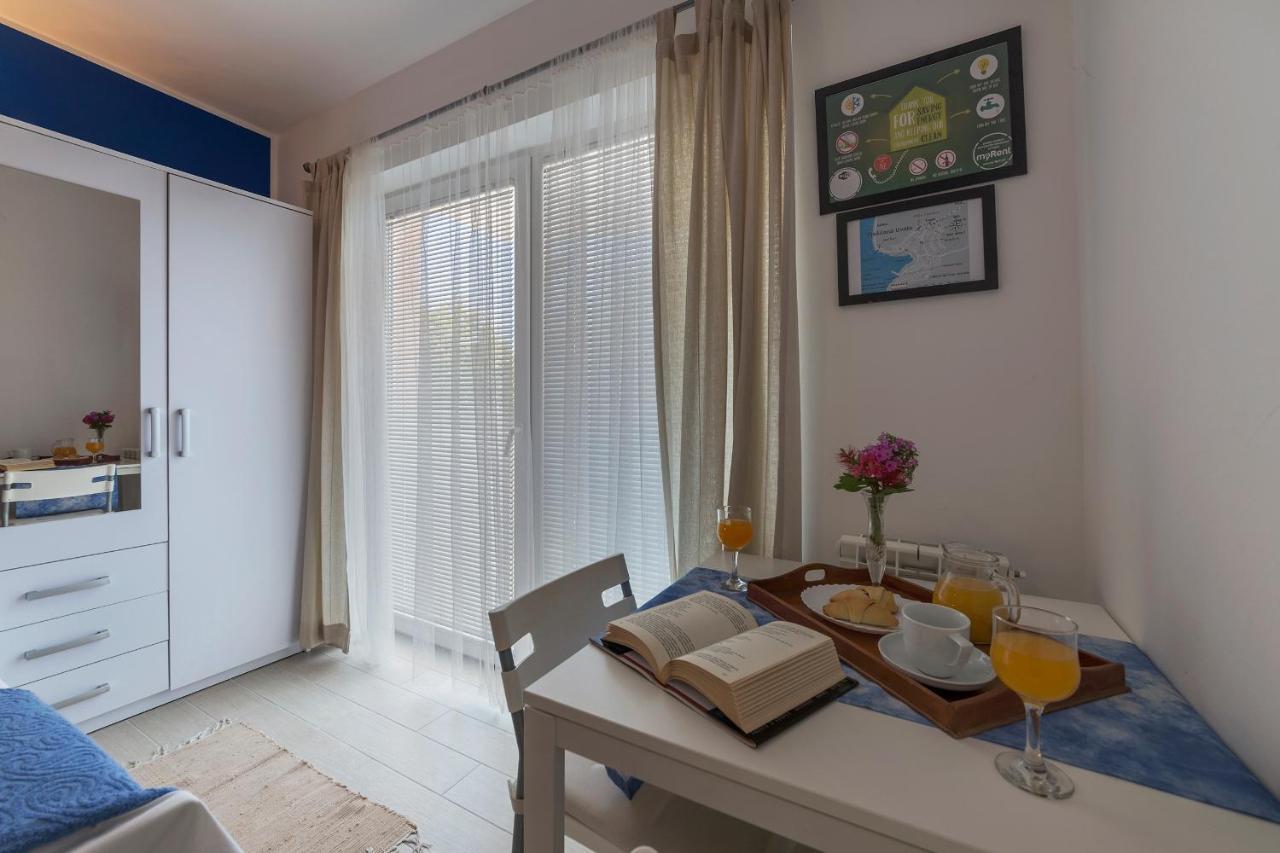 Apartments Canaria Пула Экстерьер фото