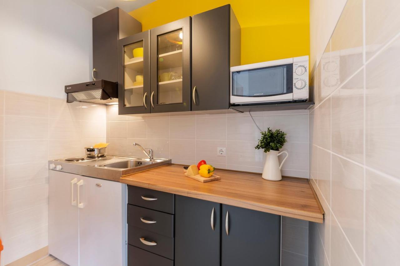 Apartments Canaria Пула Экстерьер фото